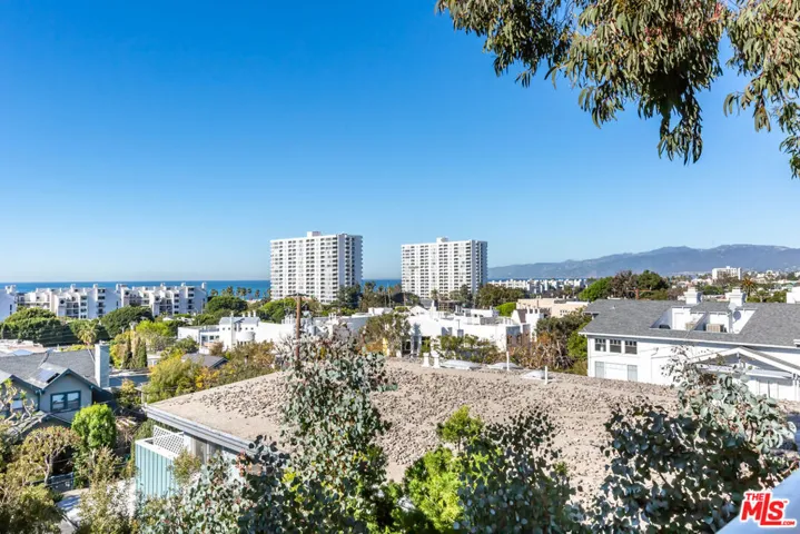 3019 3rd Street 404, Santa Monica, California 90405