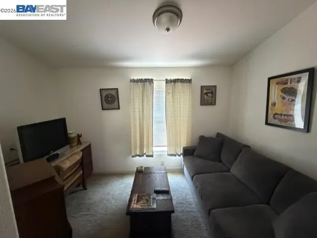 29231 Whalebone Way, Hayward, California 94544