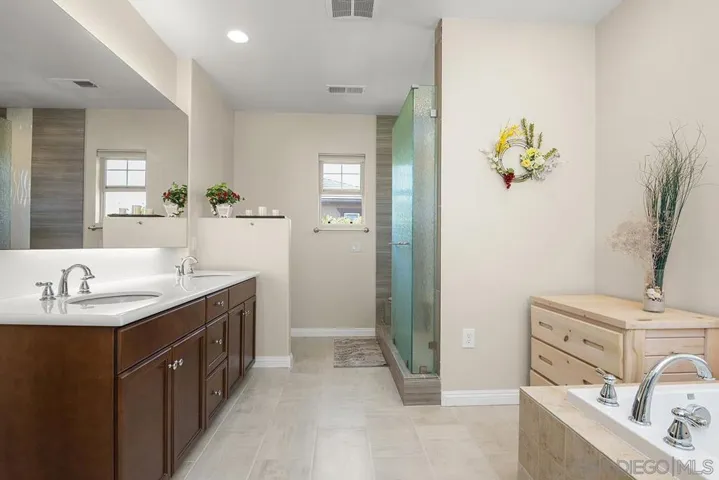 10667 Golden Willow 150, San Diego, California 92130