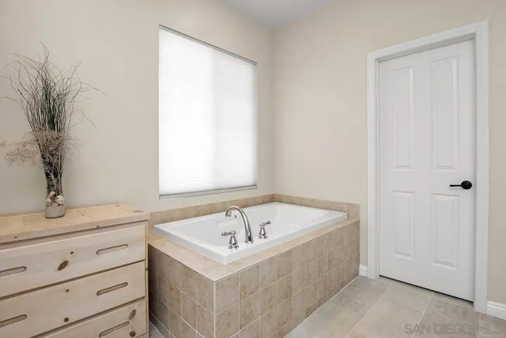 10667 Golden Willow 150, San Diego, California 92130