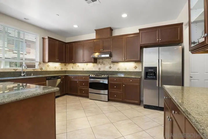 10667 Golden Willow 150, San Diego, California 92130