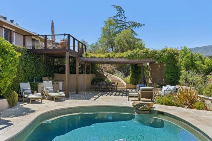 14275 Hilltop Way, Saratoga, California 95070