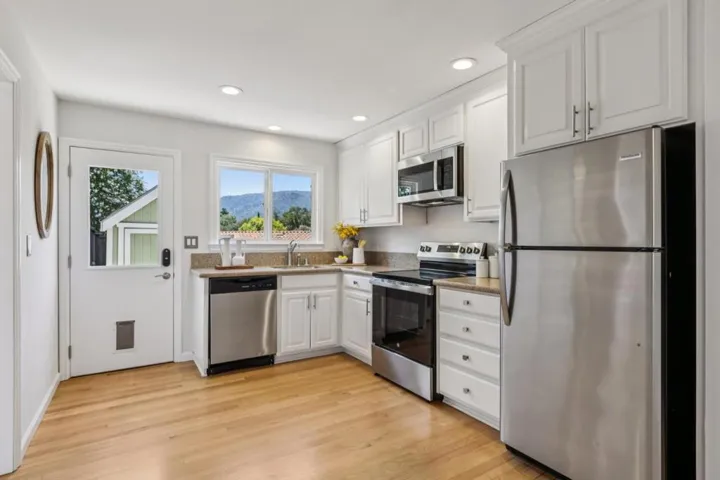 14275 Hilltop Way, Saratoga, California 95070