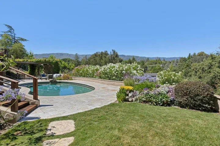 14275 Hilltop Way, Saratoga, California 95070