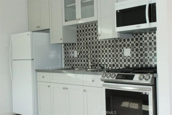3343 Tannencrest, Duarte, California 91010