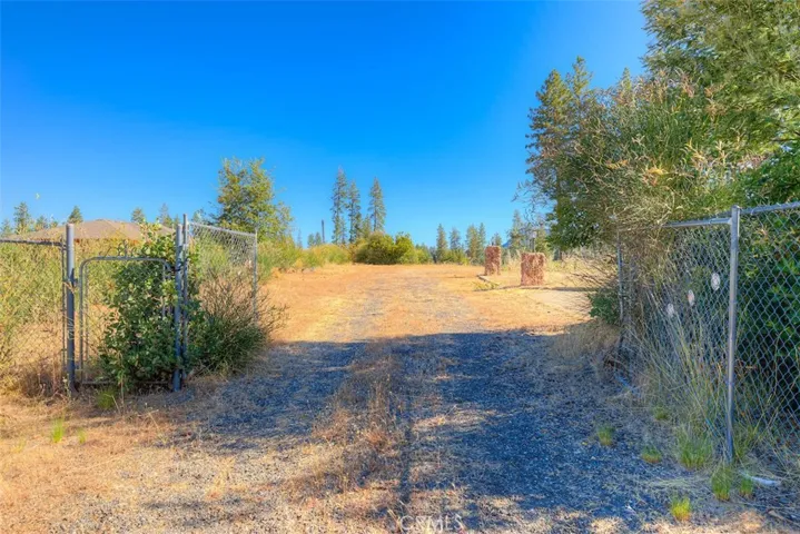 1831 Clear Brook, Paradise, California 95969