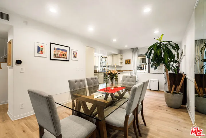 4658 Don Lorenzo Drive E, Los Angeles, California 90008