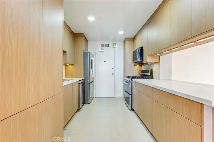 10787 Wilshire 802, Los Angeles, California 90024