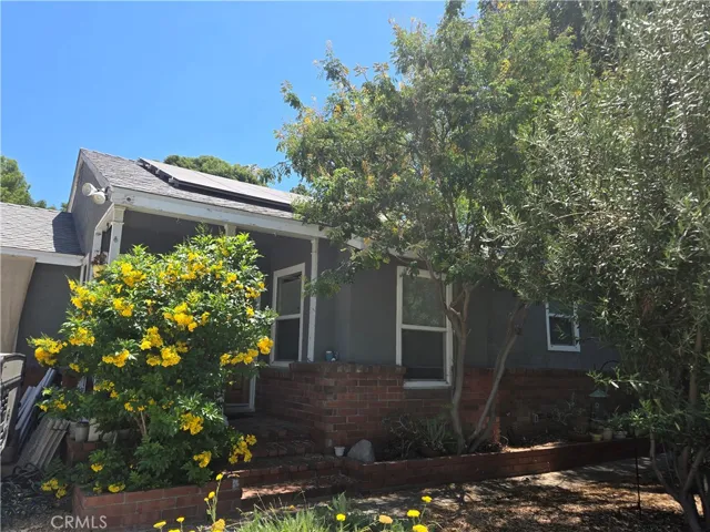 7006 Zelzah Avenue, Reseda, California 91335