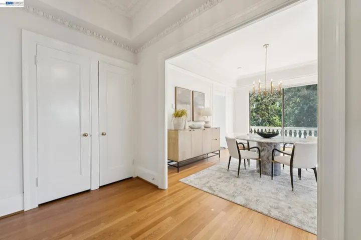 200 Lakeside Dr 202, Oakland, California 94612