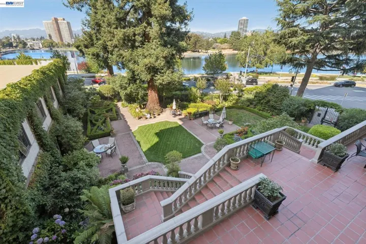 200 Lakeside Dr 202, Oakland, California 94612