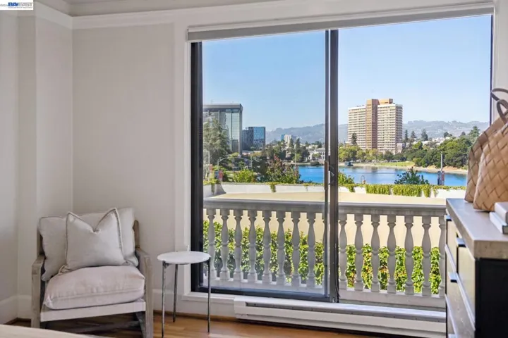 200 Lakeside Dr 202, Oakland, California 94612
