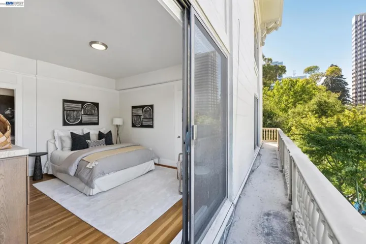 200 Lakeside Dr 202, Oakland, California 94612