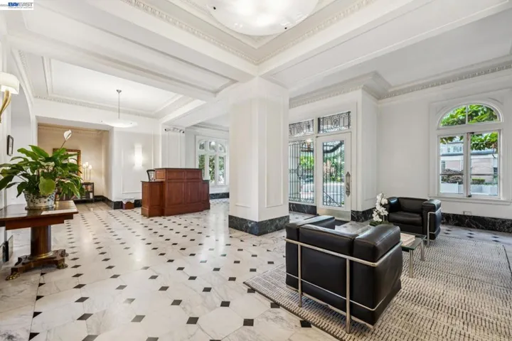 200 Lakeside Dr 202, Oakland, California 94612