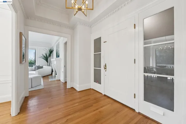 200 Lakeside Dr 202, Oakland, California 94612