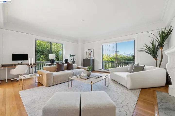 200 Lakeside Dr 202, Oakland, California 94612
