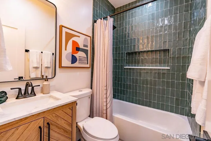 725 Pennsylvania Ave 727-1, San Diego, California 92103
