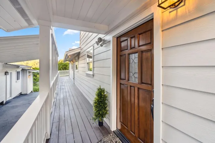 251 Starlight Terrace, Santa Cruz, California 95065