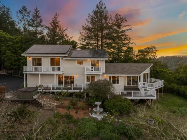 251 Starlight Terrace, Santa Cruz, California 95065