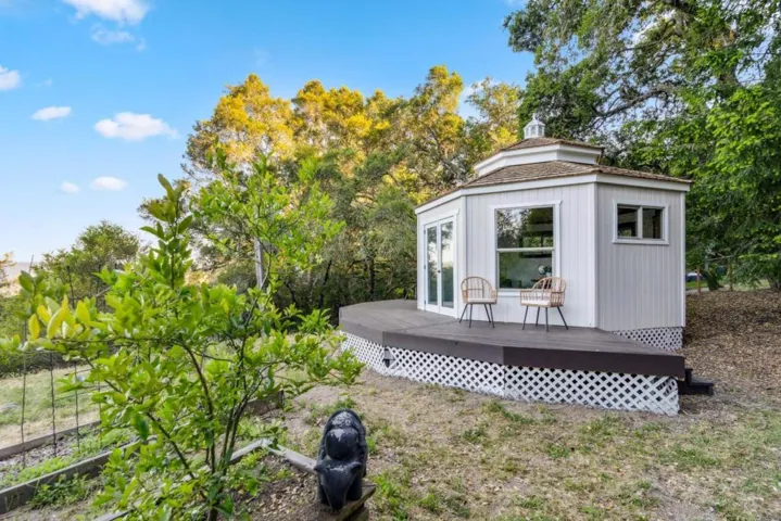 251 Starlight Terrace, Santa Cruz, California 95065