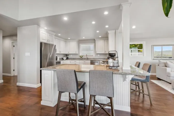 251 Starlight Terrace, Santa Cruz, California 95065