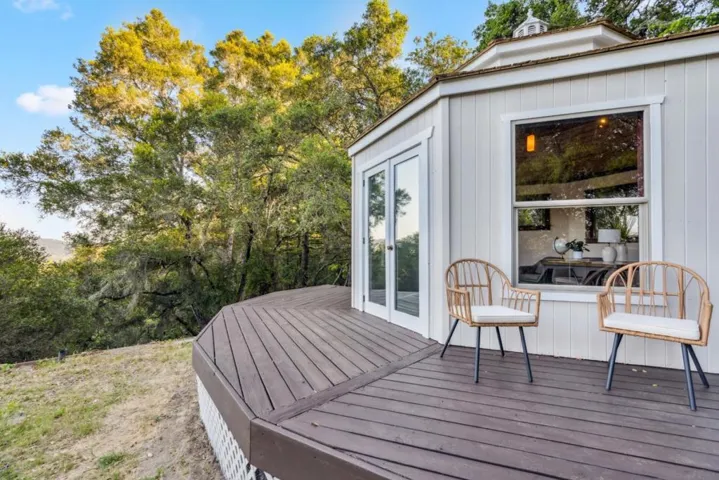 251 Starlight Terrace, Santa Cruz, California 95065