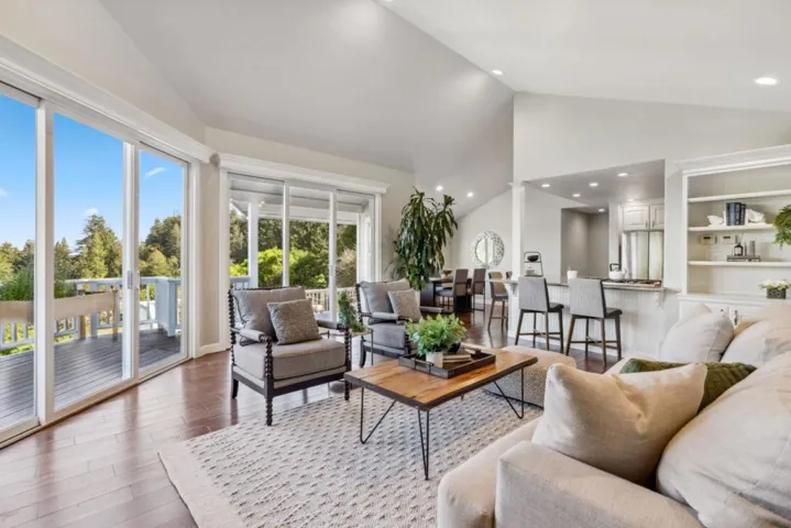 251 Starlight Terrace, Santa Cruz, California 95065