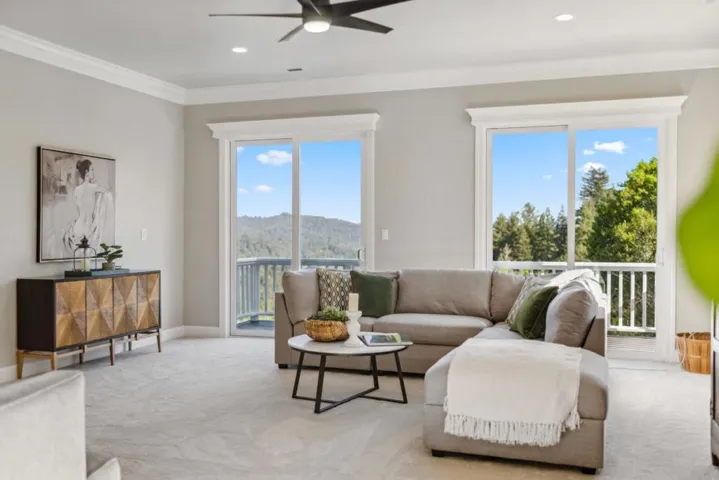 251 Starlight Terrace, Santa Cruz, California 95065