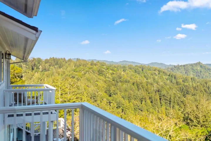 251 Starlight Terrace, Santa Cruz, California 95065