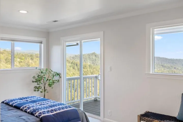 251 Starlight Terrace, Santa Cruz, California 95065
