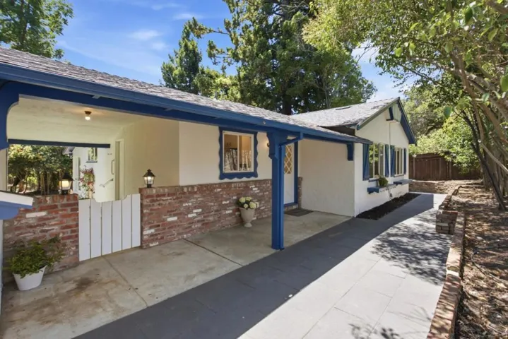 2033 San Carlos Avenue, San Carlos, California 94070