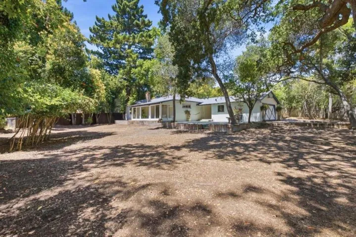 2033 San Carlos Avenue, San Carlos, California 94070
