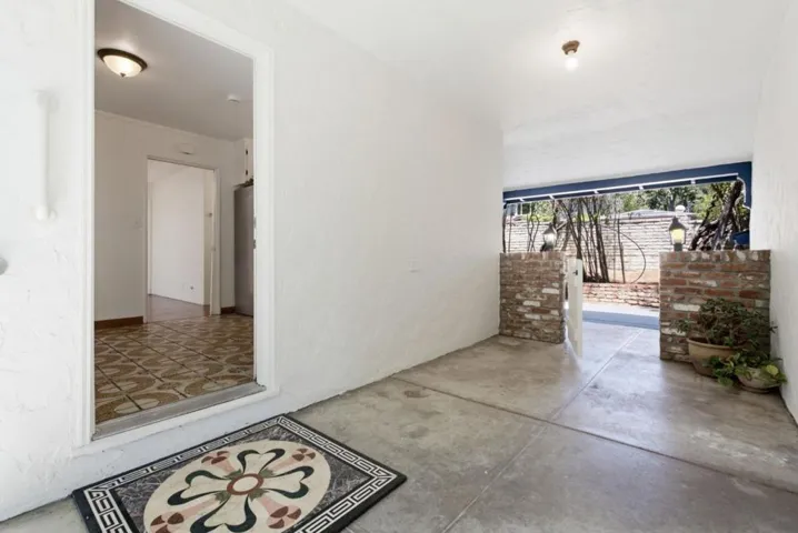 2033 San Carlos Avenue, San Carlos, California 94070