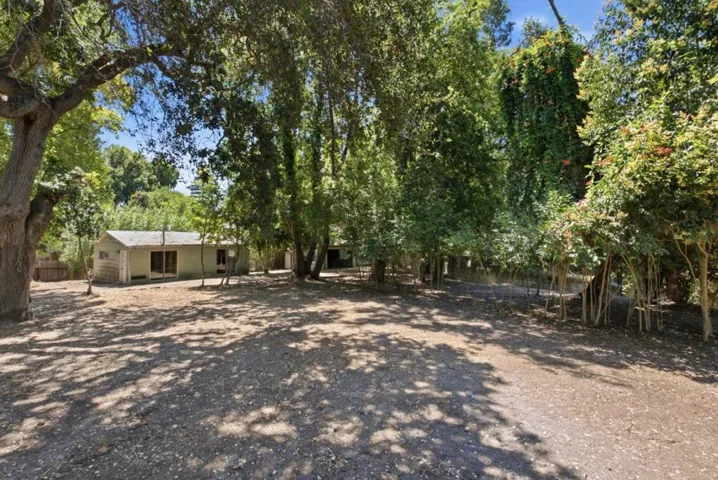 2033 San Carlos Avenue, San Carlos, California 94070