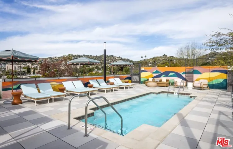 7617 Santa Monica Boulevard 220, West Hollywood, California 90046