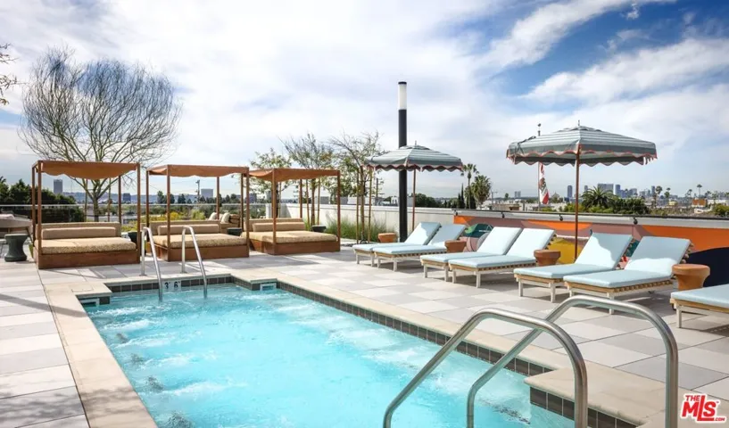 7617 Santa Monica Boulevard 220, West Hollywood, California 90046