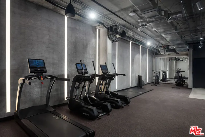 7617 Santa Monica Boulevard 220, West Hollywood, California 90046