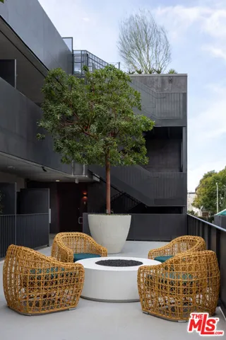 7617 Santa Monica Boulevard 220, West Hollywood, California 90046
