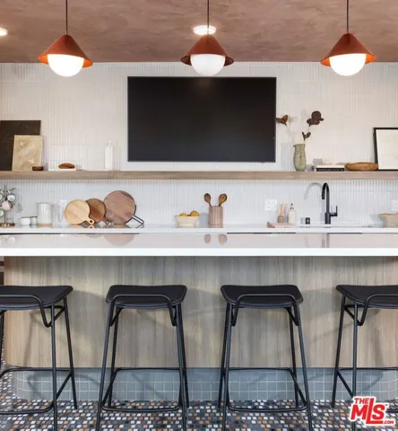 7617 Santa Monica Boulevard 220, West Hollywood, California 90046