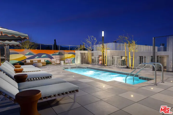 7617 Santa Monica Boulevard 220, West Hollywood, California 90046