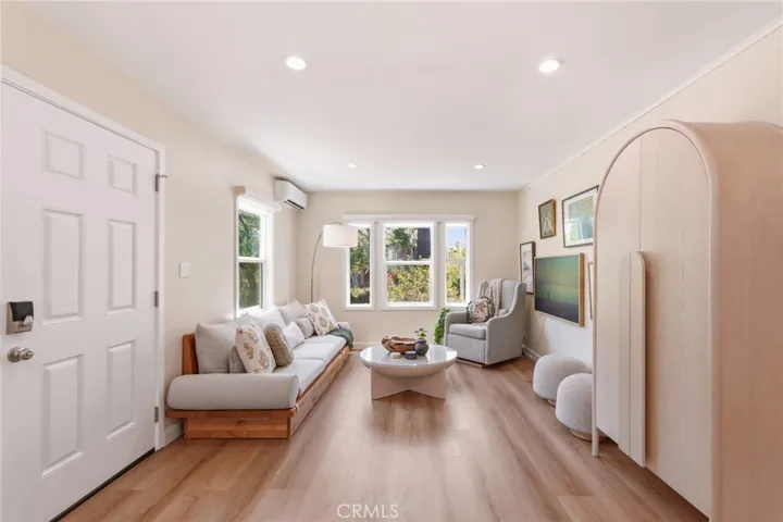 229 E Washington, Pasadena, California 91104