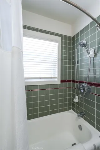 229 E Washington, Pasadena, California 91104