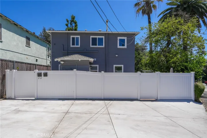 229 E Washington, Pasadena, California 91104