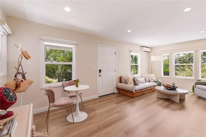 229 E Washington, Pasadena, California 91104