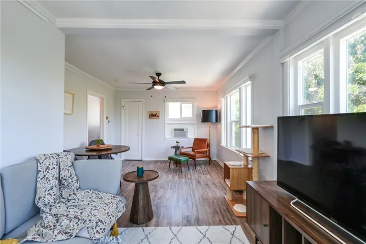 229 E Washington, Pasadena, California 91104