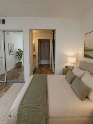 BEAUTIFUL, SPACIOUS ONE BEDROOM - VIRTUALY STAGED