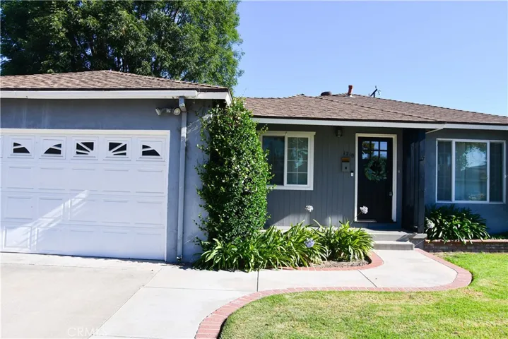 1210 E Oakmont, Orange, California 92867