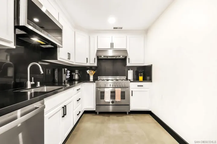 1380 Park 1/2, La Jolla, California 92037