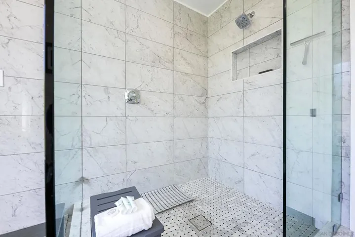 1380 Park 1/2, La Jolla, California 92037