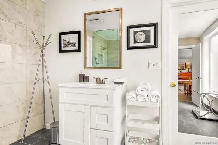 1380 Park 1/2, La Jolla, California 92037